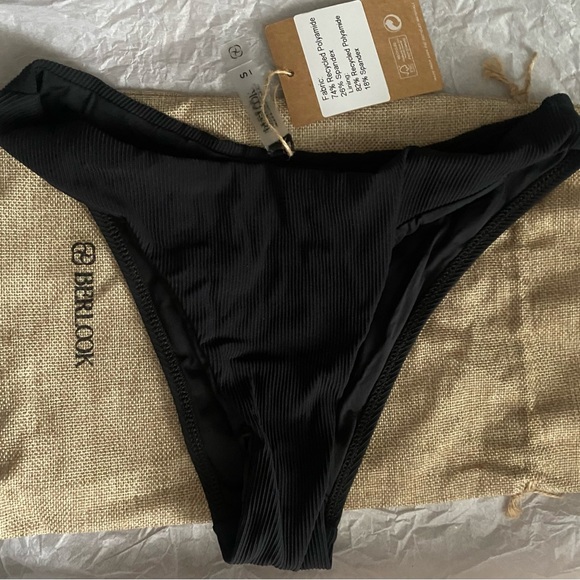 Black ribbed bikini bottom - Picture 4 of 5